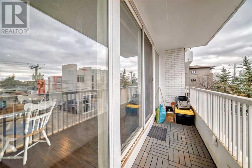 1815 26 AVENUE SOUTHWEST Image 19