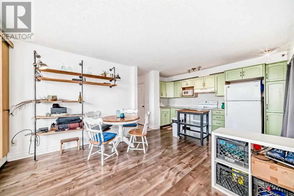 1815 26 AVENUE SOUTHWEST Image 6