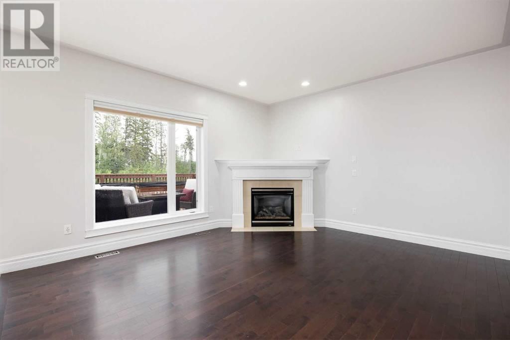 118 MAYFLOWER BAY Image 10