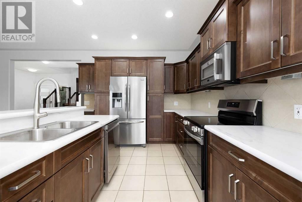 118 MAYFLOWER BAY Image 7