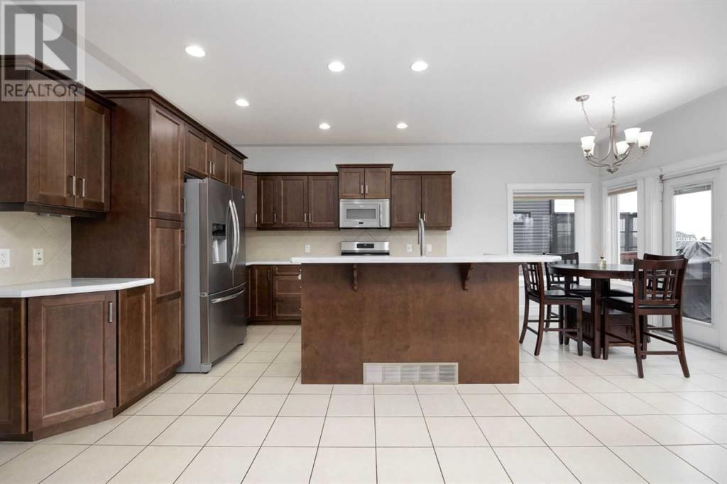 118 MAYFLOWER BAY Image 9