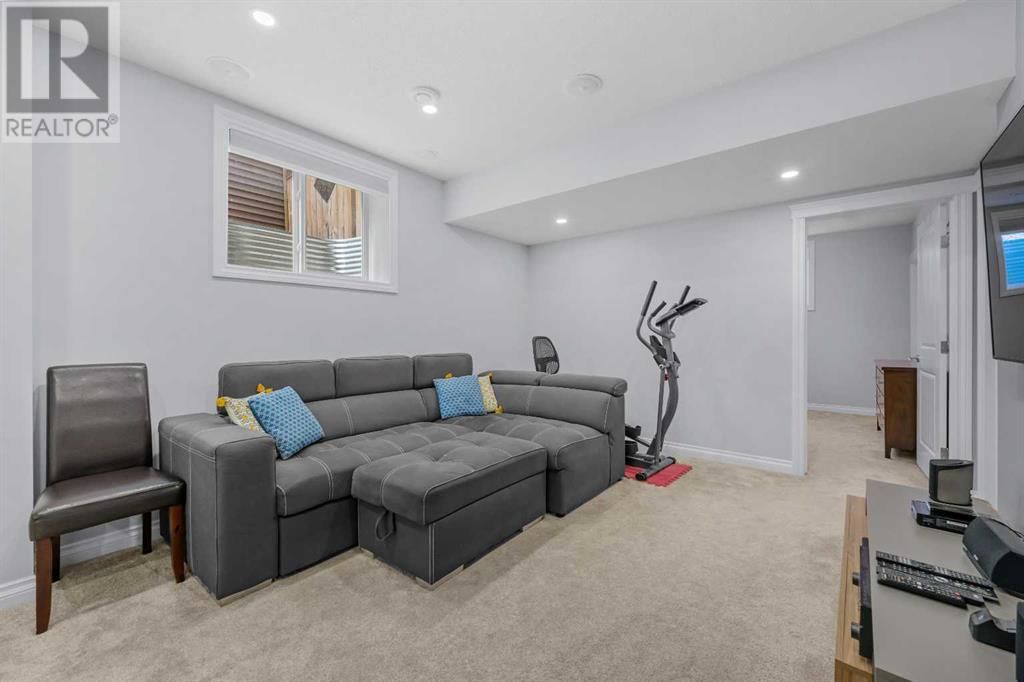 15 SHERWOOD SQUARE NORTHWEST Image 33