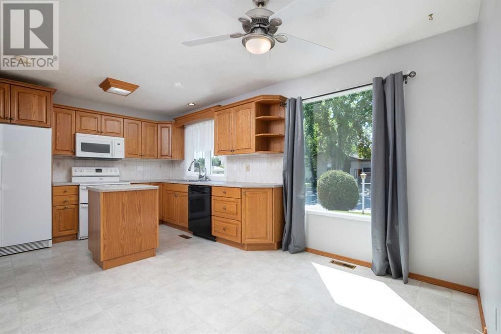 4811 51 AVENUE Image 12