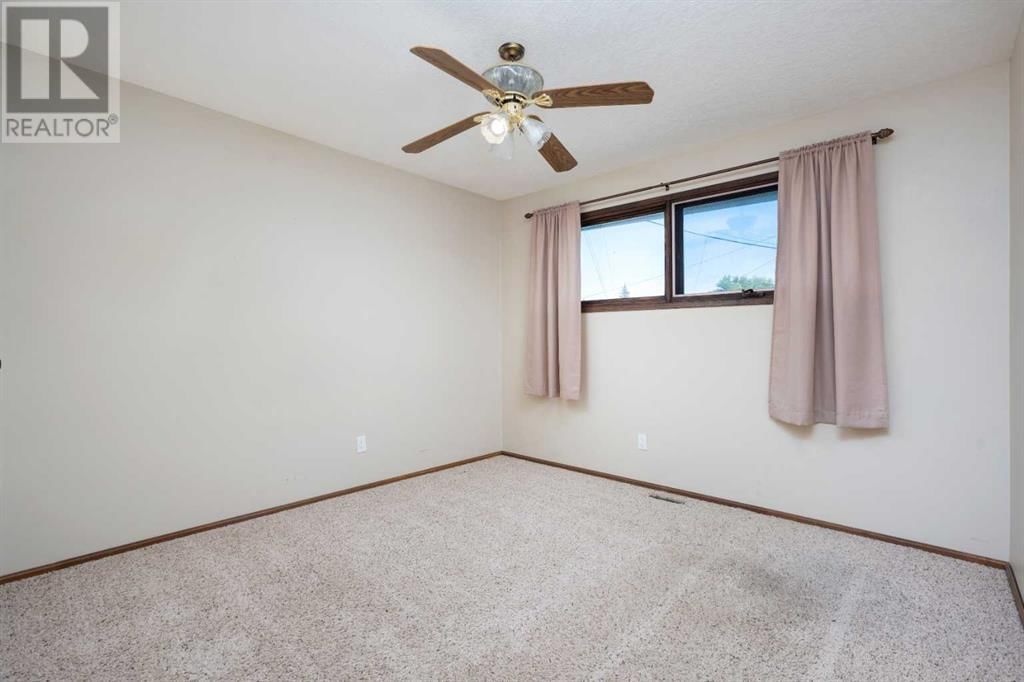 4811 51 AVENUE Image 18