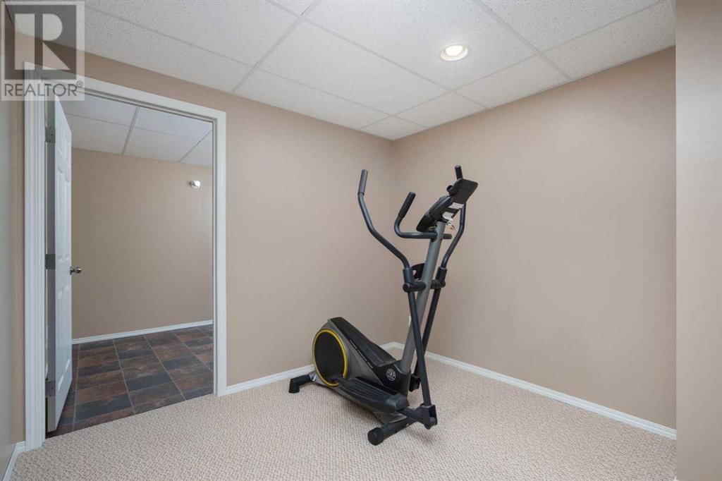 4811 51 AVENUE Image 29