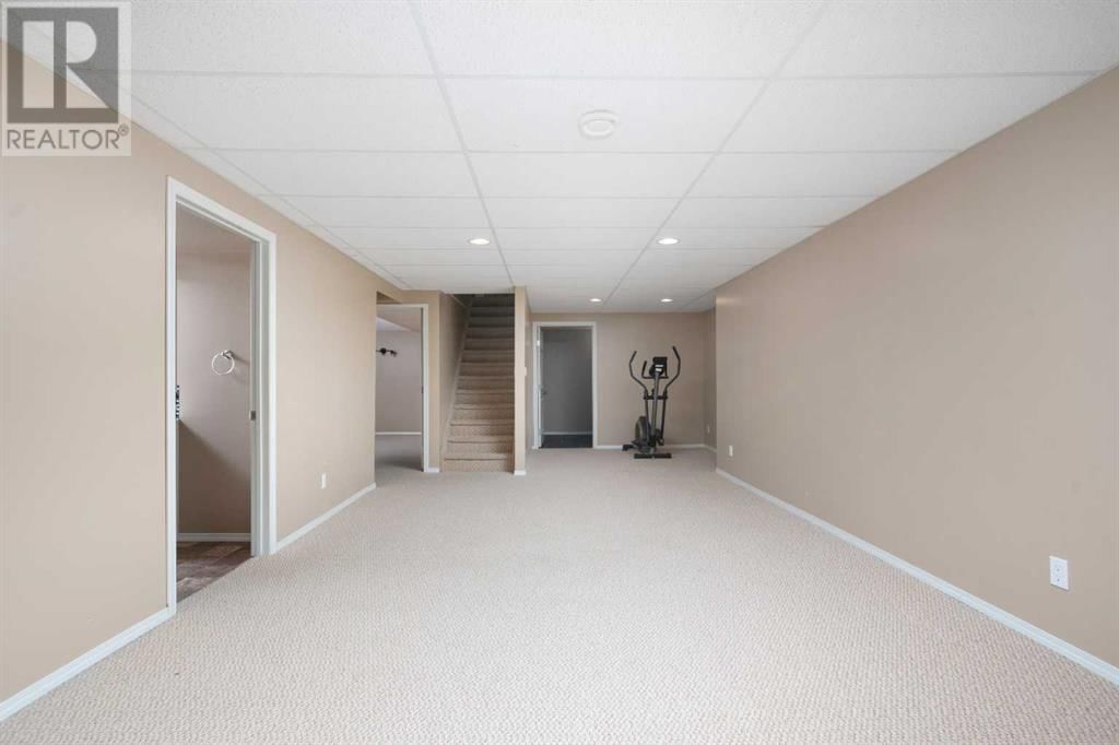 4811 51 AVENUE Image 30
