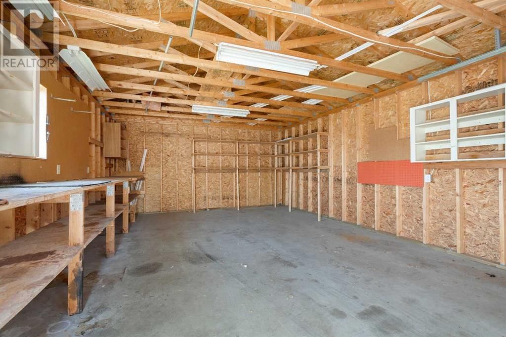4811 51 AVENUE Image 31