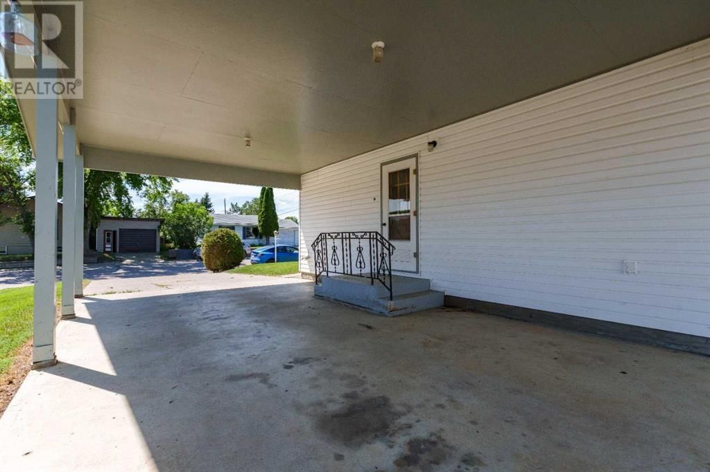 4811 51 AVENUE Image 5