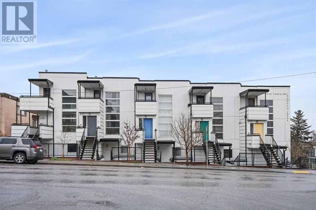 1800 26 AVENUE SOUTHWEST Image 1