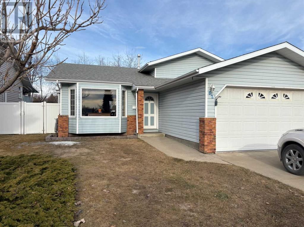 62 DUNNING CRESCENT Image 1