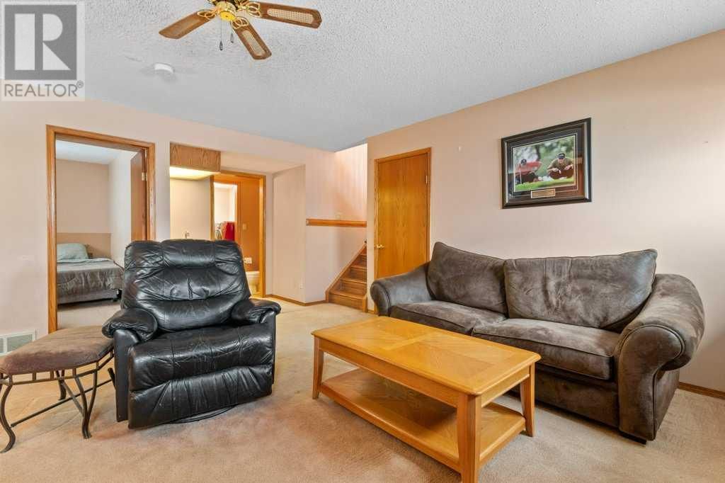 62 DUNNING CRESCENT Image 17