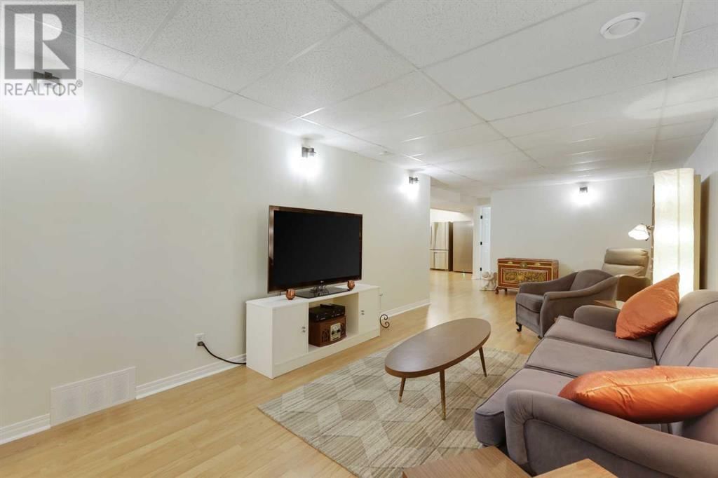 208 HIGHWOOD VILLAGE PLACE NORTHWEST Image 31