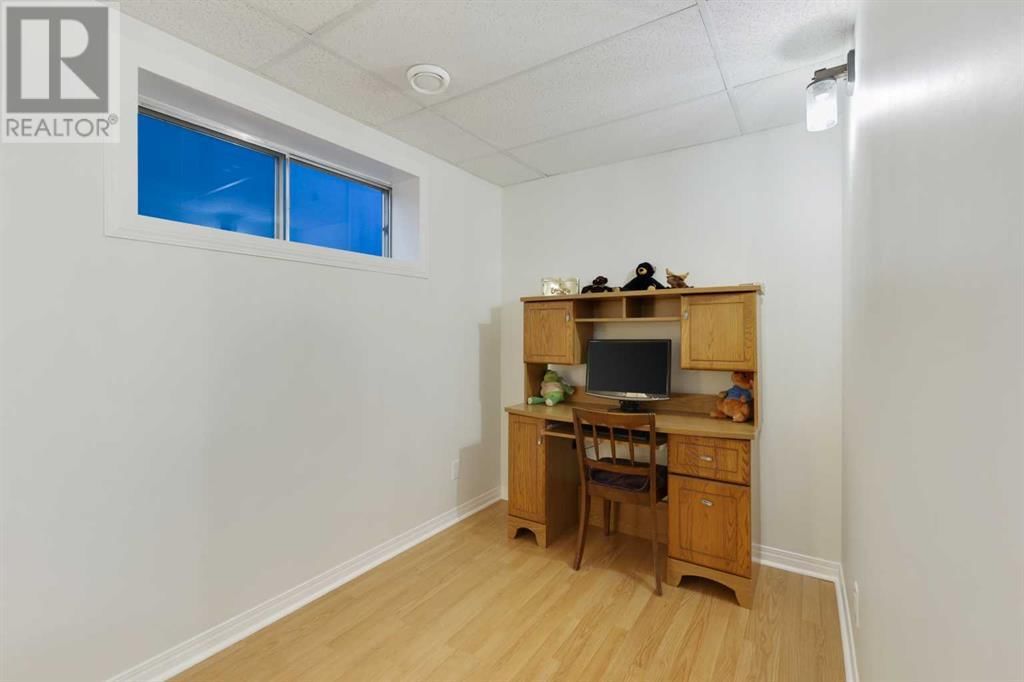208 HIGHWOOD VILLAGE PLACE NORTHWEST Image 32