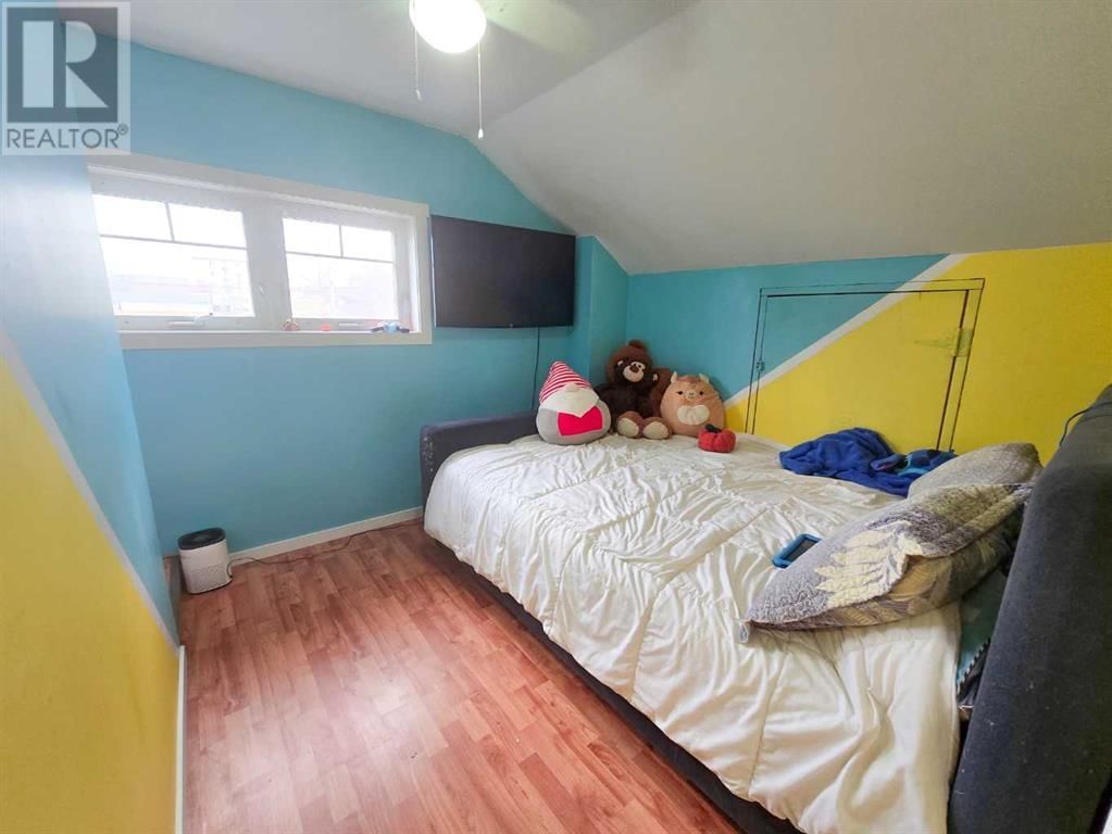 4704 47 AVENUE Image 21