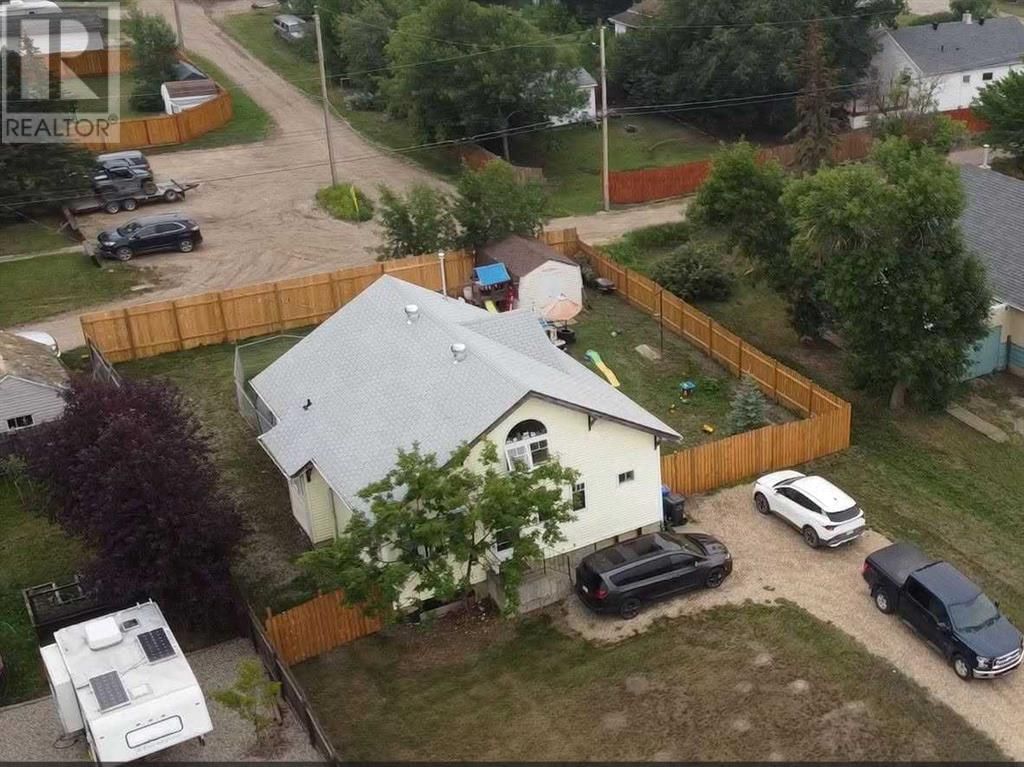 4704 47 AVENUE Image 39
