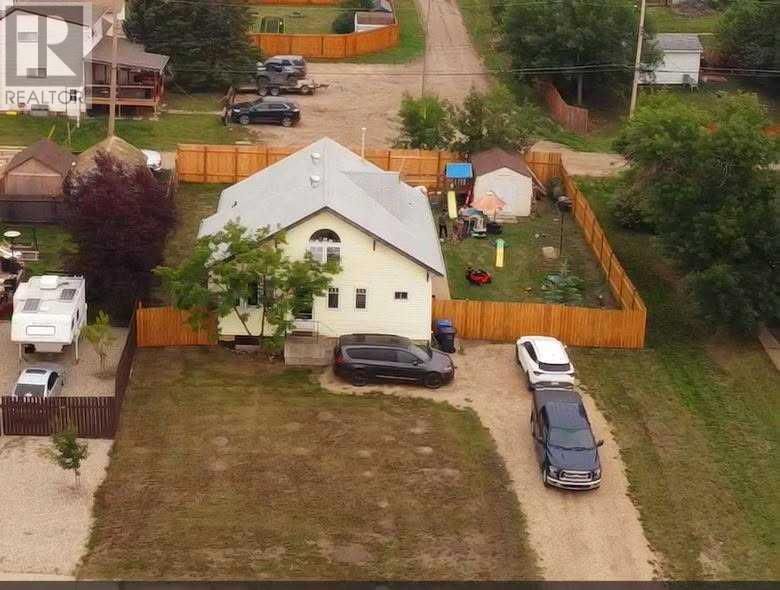 4704 47 AVENUE Image 40