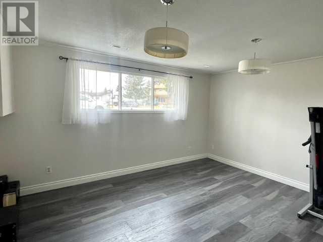 513 19 STREET Image 16