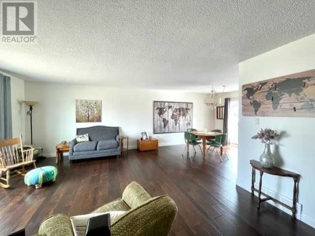 513 19 STREET Image 3