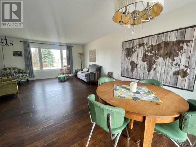 513 19 STREET Image 9