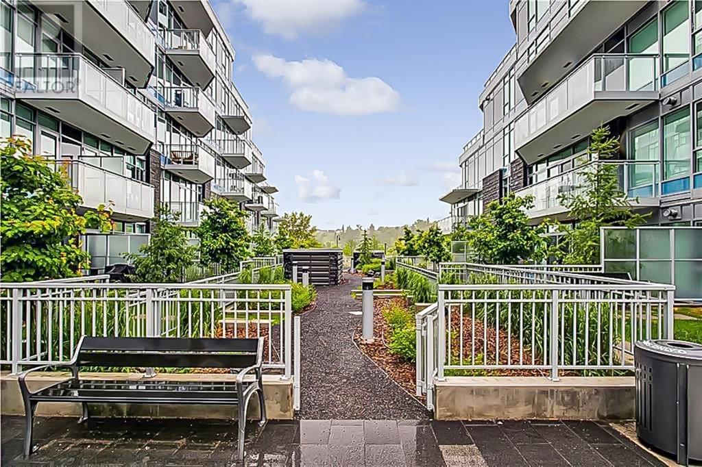 138 WATERFRONT COURT SOUTHWEST Image 17