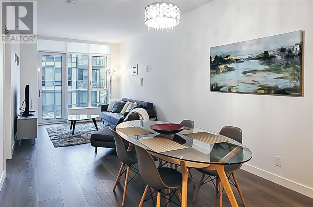138 WATERFRONT COURT SOUTHWEST Image 7