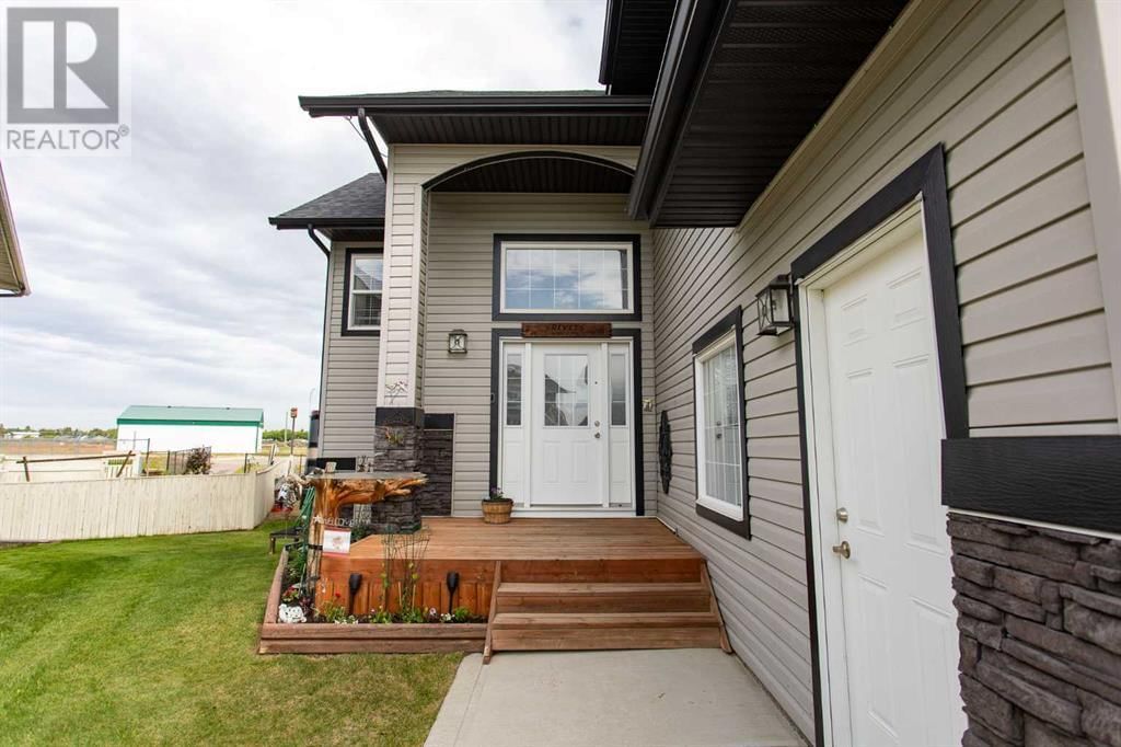 10 IRON WOLF CLOSE Image 39