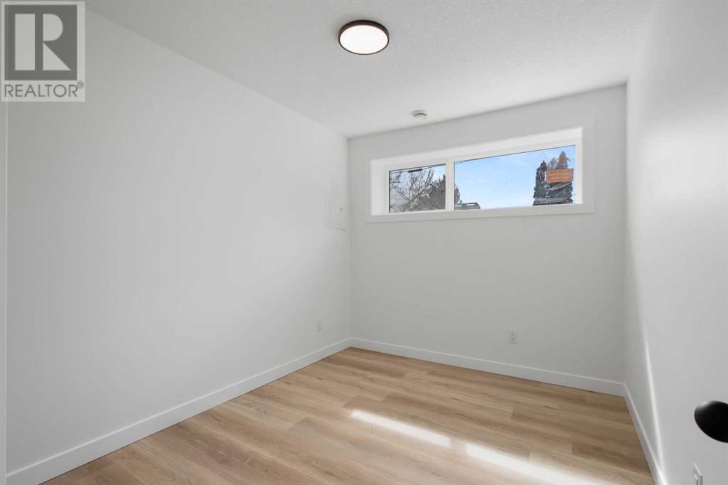 645 69 AVENUE SOUTHWEST Image 29