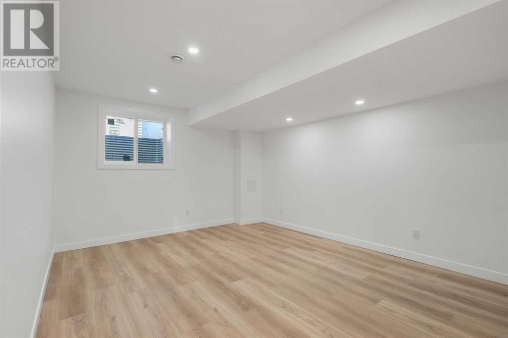 645 69 AVENUE SOUTHWEST Image 33