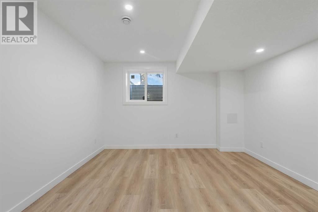 645 69 AVENUE SOUTHWEST Image 34