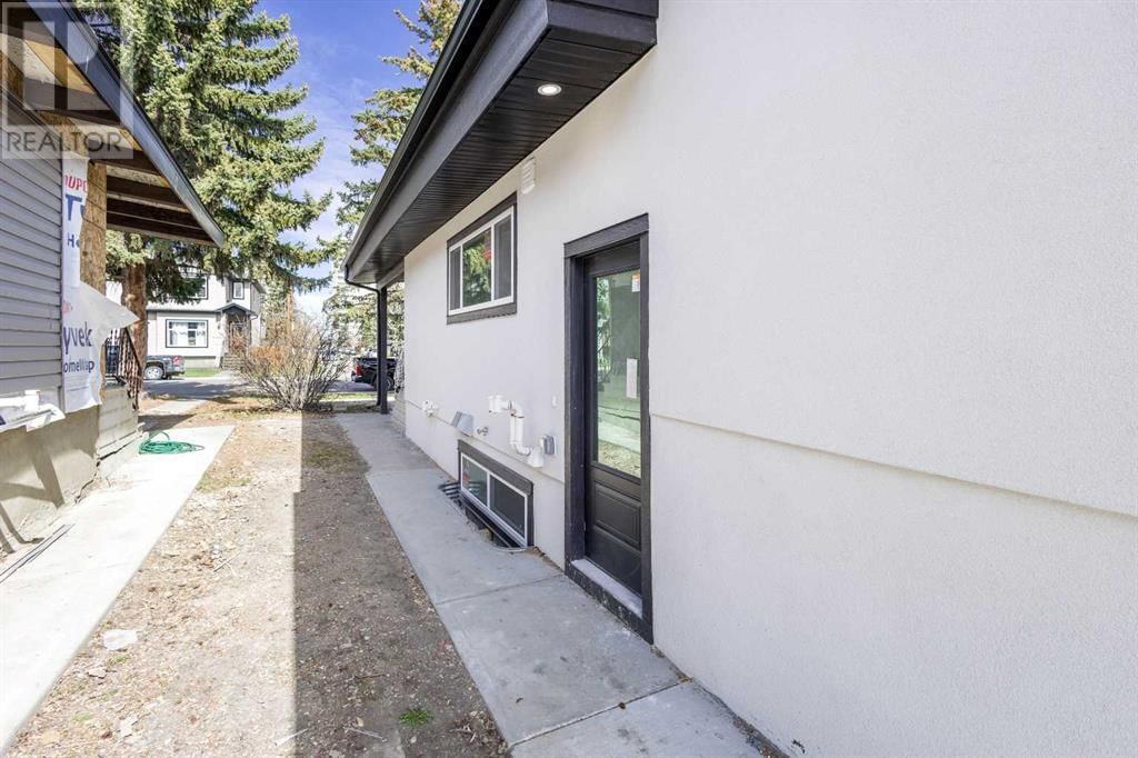 645 69 AVENUE SOUTHWEST Image 37