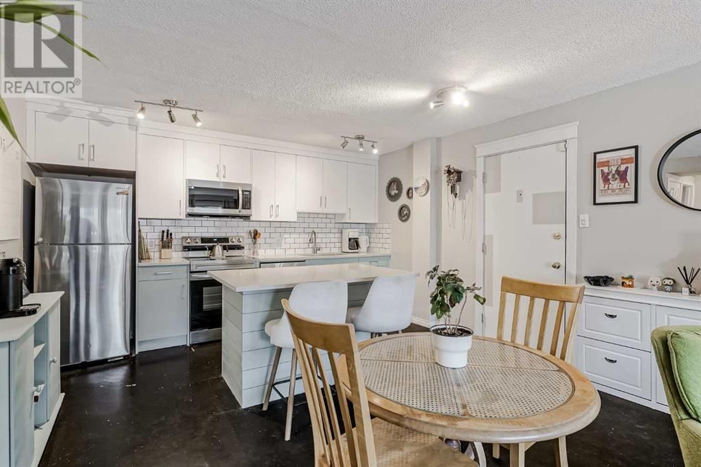 126 24 AVENUE SOUTHWEST Image 15