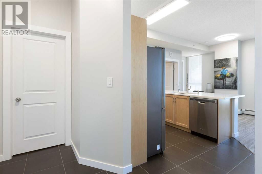1053 10 STREET SOUTHWEST Image 3