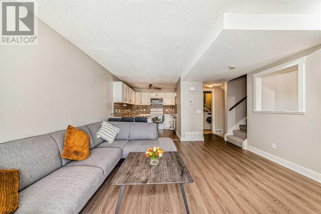 3015 51 STREET SOUTHWEST Image 16