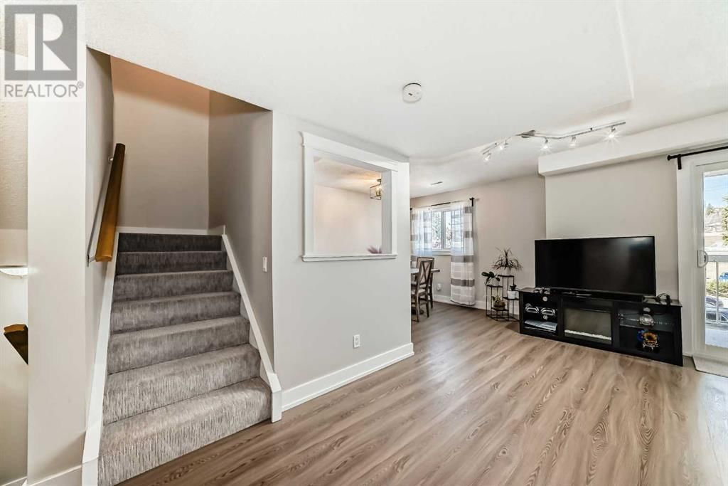 3015 51 STREET SOUTHWEST Image 25