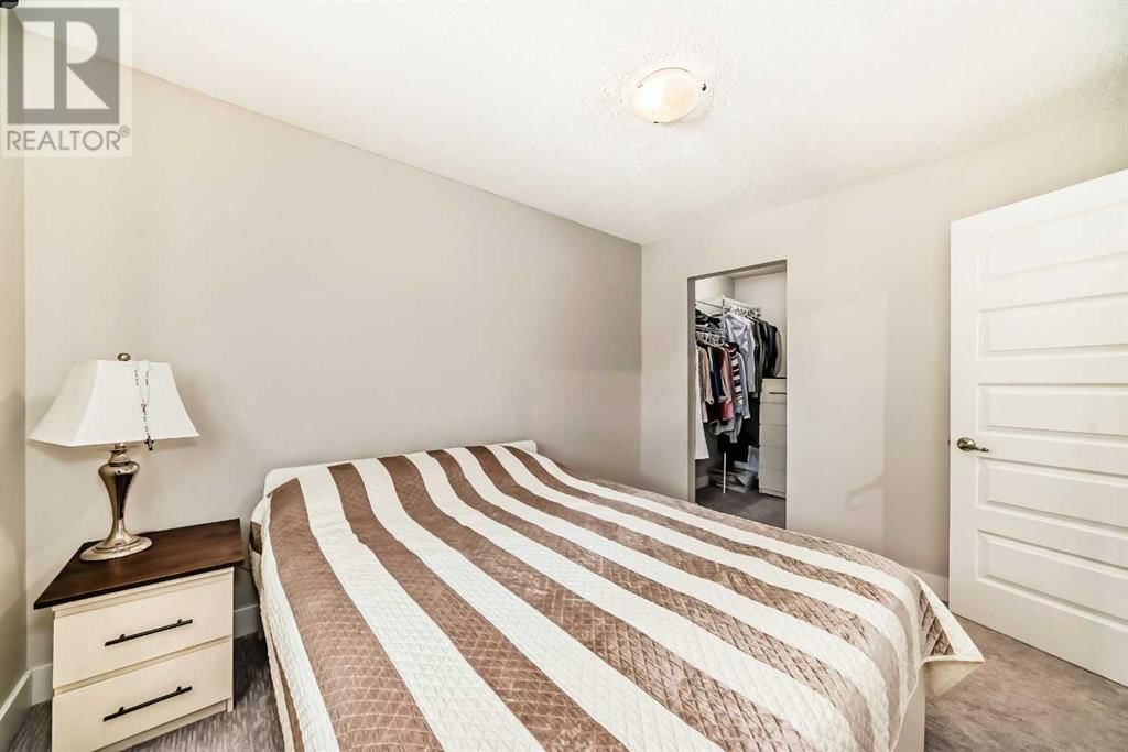 3015 51 STREET SOUTHWEST Image 27