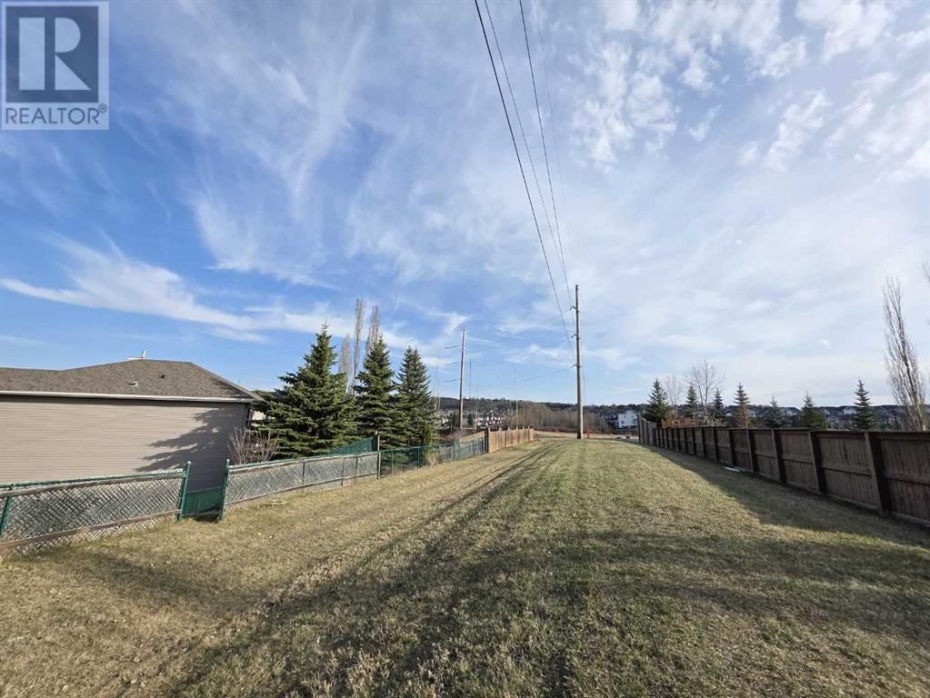 135 VALLEY CREST CLOSE NORTHWEST Image 37