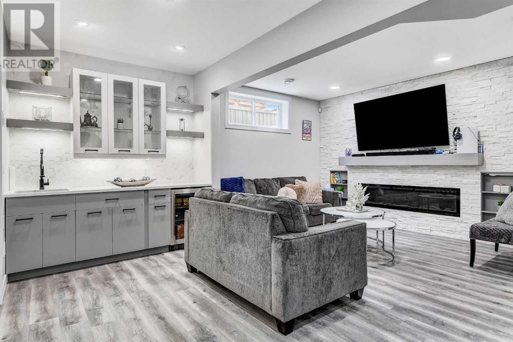 10625 151 AVENUE Image 32