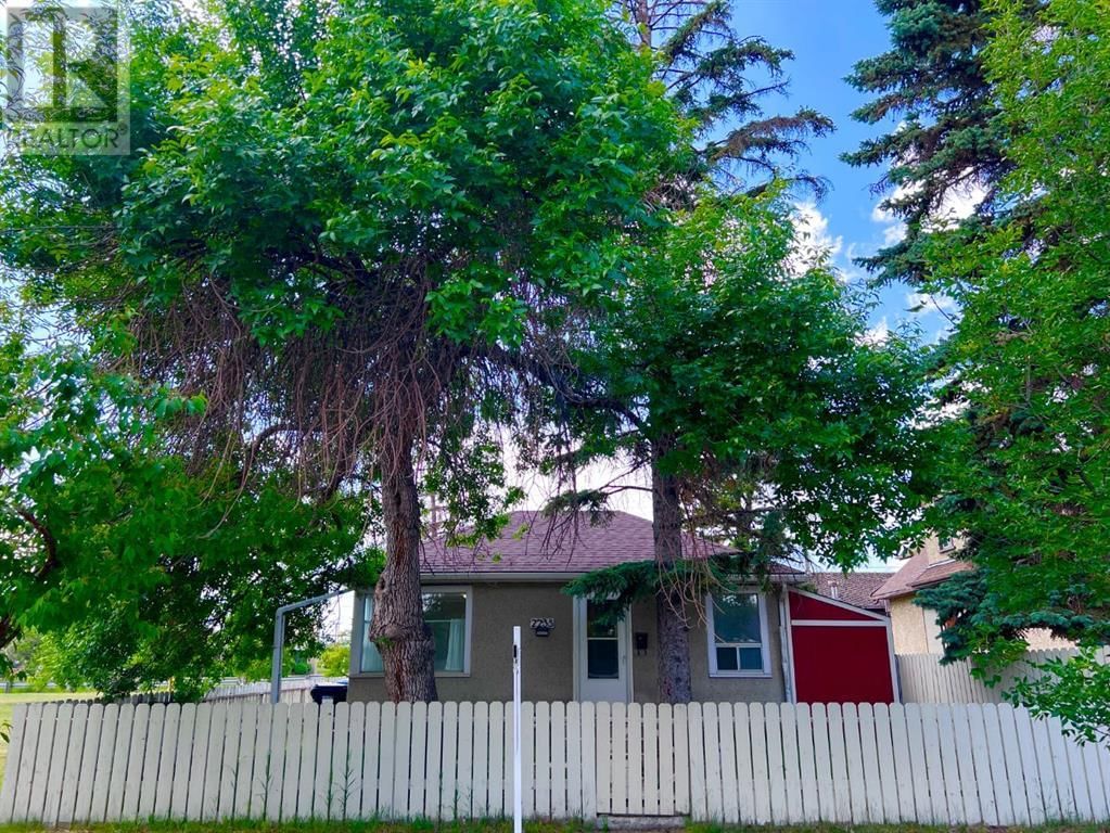 2235 15A STREET SOUTHEAST Image 1