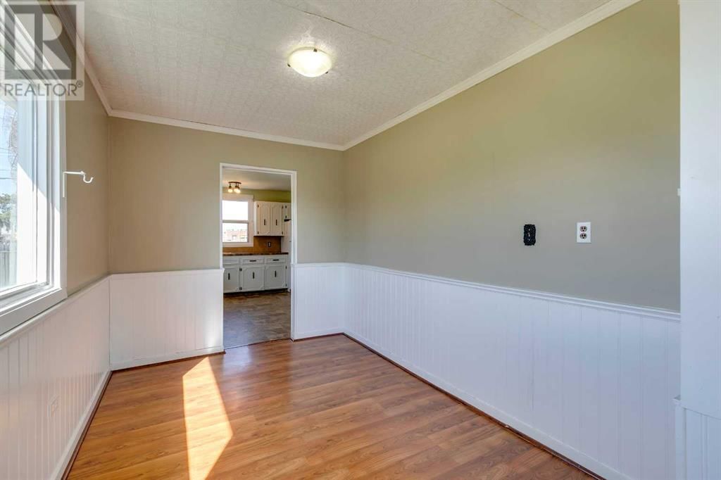 2235 15A STREET SOUTHEAST Image 10