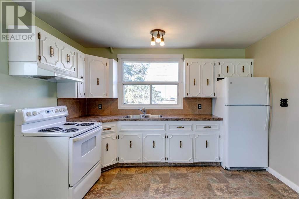 2235 15A STREET SOUTHEAST Image 13