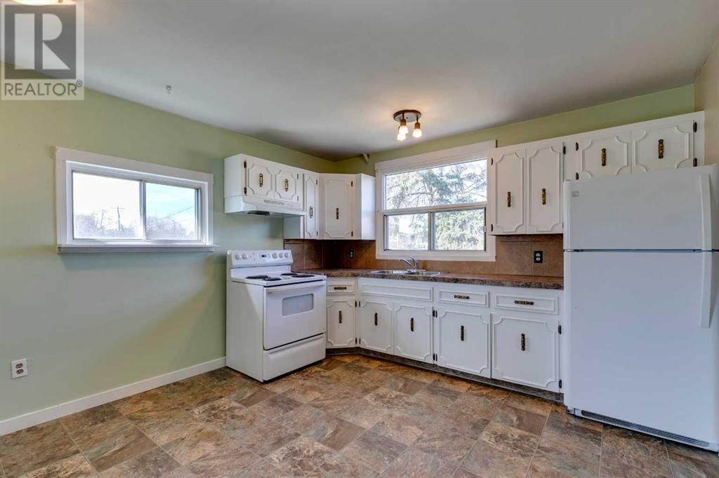 2235 15A STREET SOUTHEAST Image 14