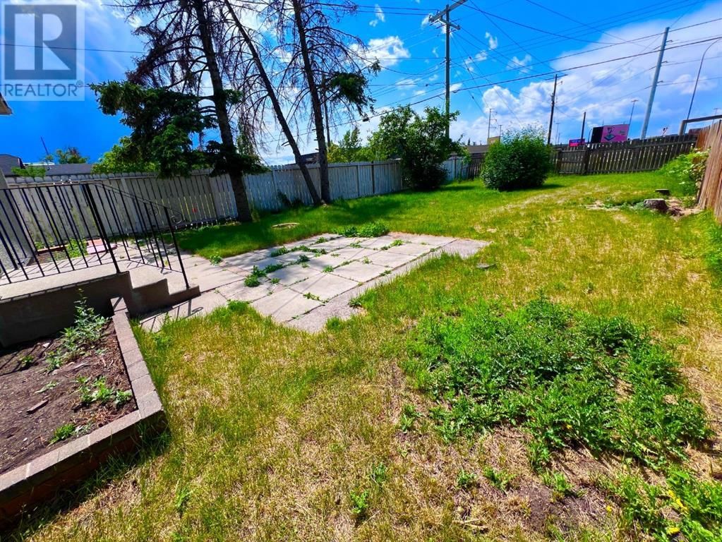 2235 15A STREET SOUTHEAST Image 26