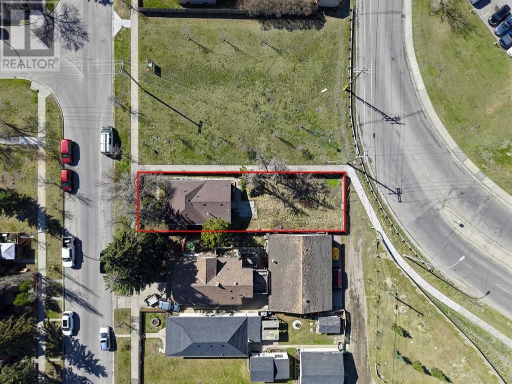 2235 15A STREET SOUTHEAST Image 31