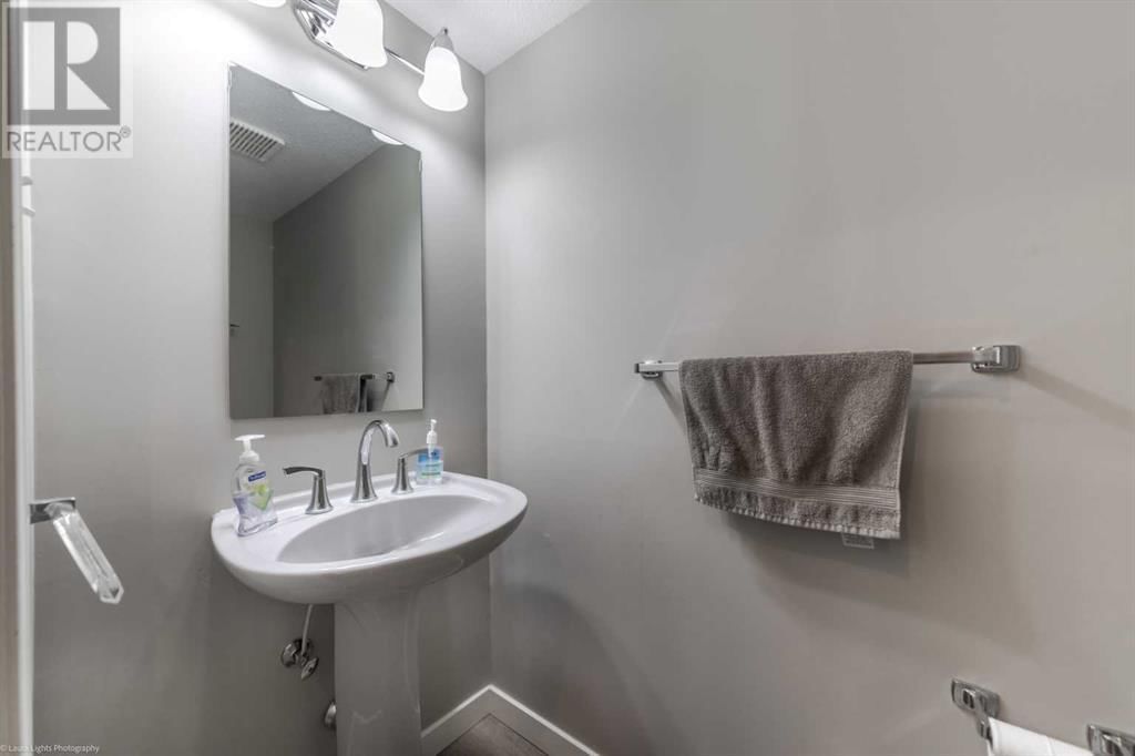 5801 40 STREET Image 11