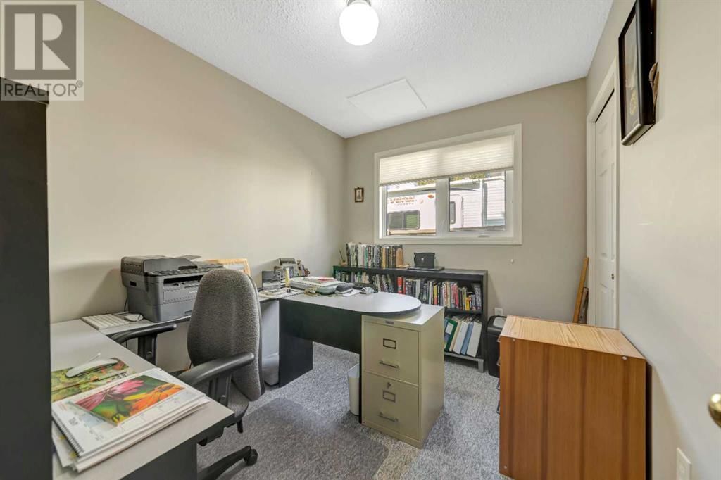 5801 40 STREET Image 12