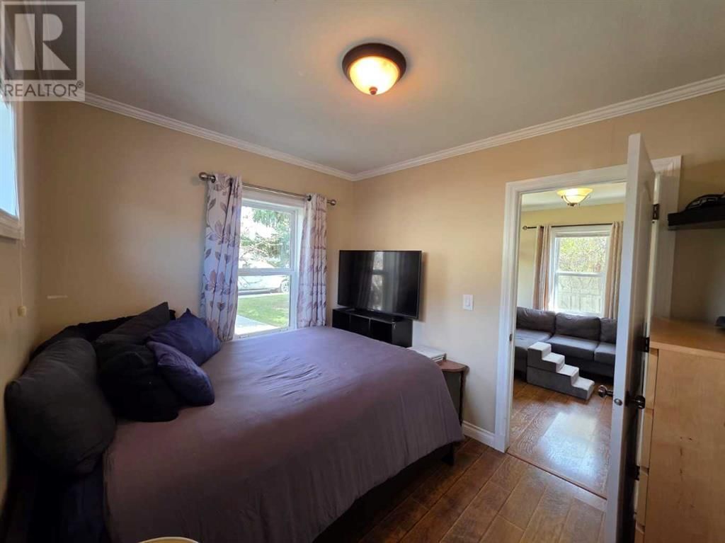 2112 17 STREET Image 10