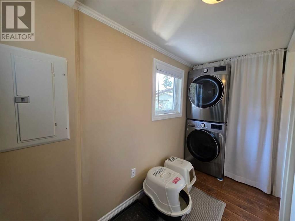 2112 17 STREET Image 14