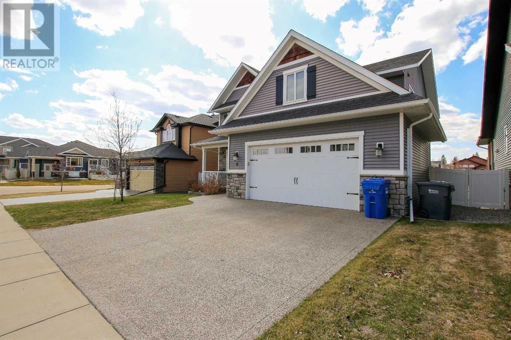 6 GROVE CLOSE Image 2