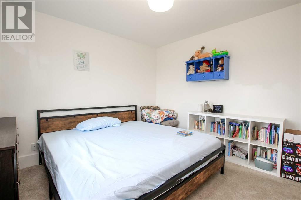 6 GROVE CLOSE Image 27