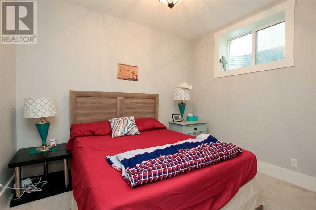 6 GROVE CLOSE Image 43